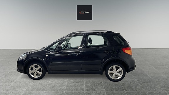 Suzuki SX4 8 of 15