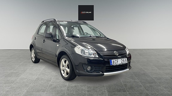 Suzuki SX4 3 of 5