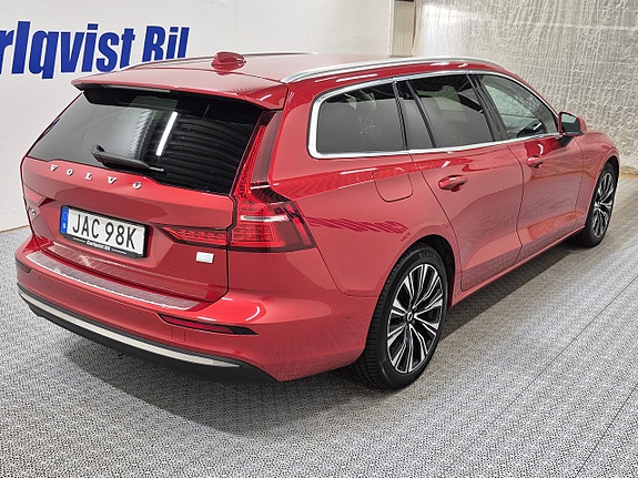 Volvo V60 4 of 11