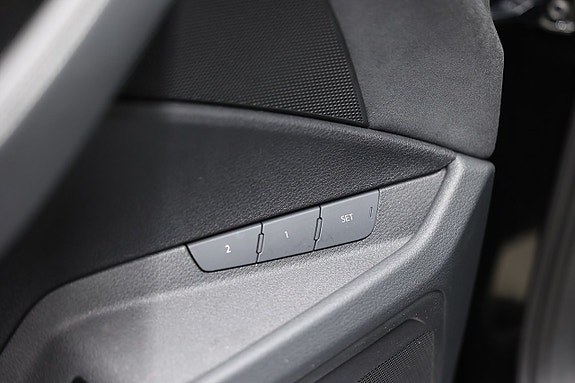 Audi e-tron 18 of 25