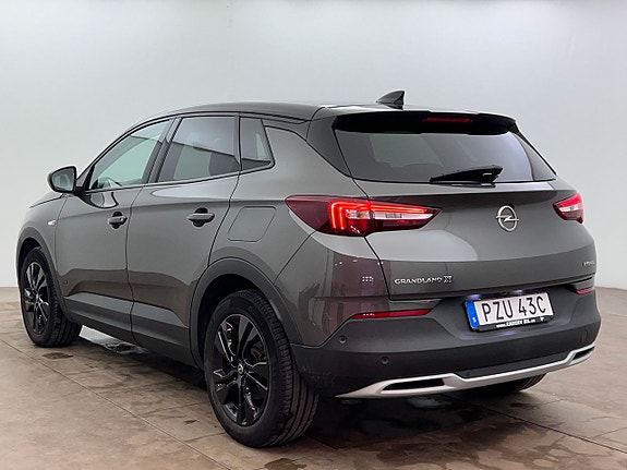 Opel Grandland X 4 of 5