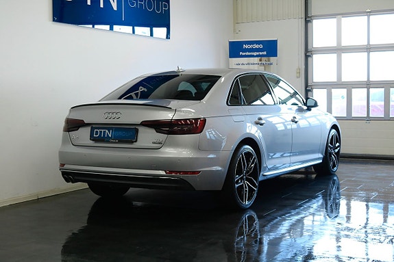 Audi A4 3 of 22
