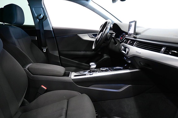 Audi A4 8 of 22