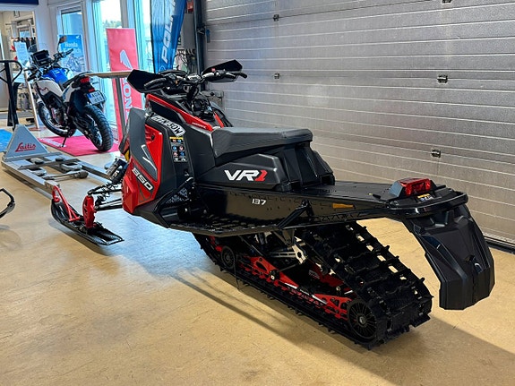 Polaris 850 Indy VR1 137 -24 3 of 4