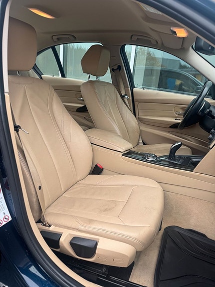 BMW 320 13 of 19