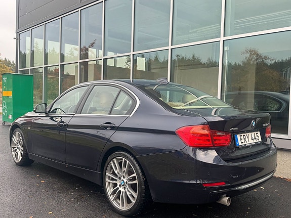 BMW 320 3 of 19