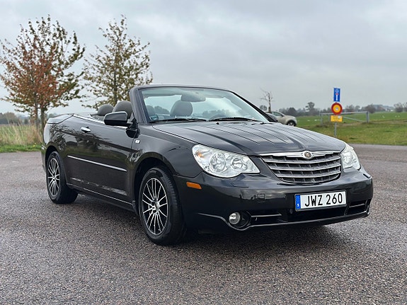Chrysler Sebring 2 of 5