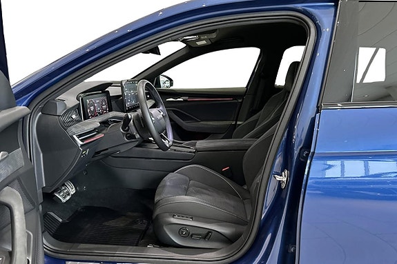 Skoda Superb 14 of 18
