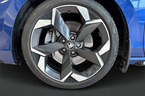 Skoda Superb 13 of 18