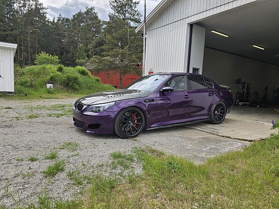 BMW M5 2 of 13
