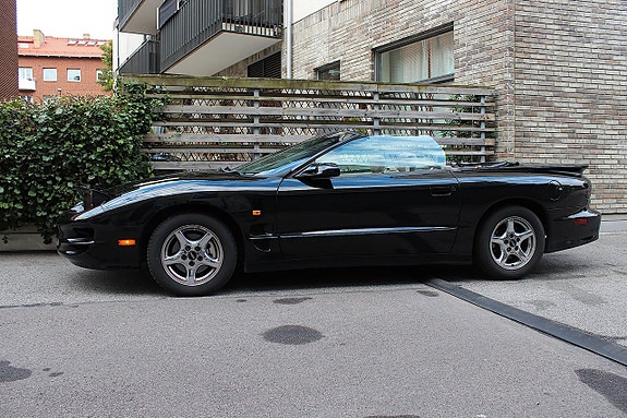 Pontiac Firebird 9 of 26