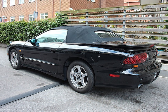 Pontiac Firebird 24 of 26