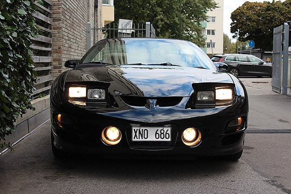 Pontiac Firebird 4 of 5