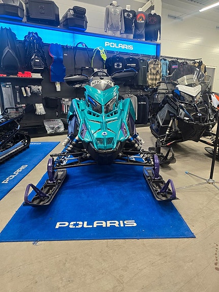 Polaris Polaris Assault 850 BOOST 146"