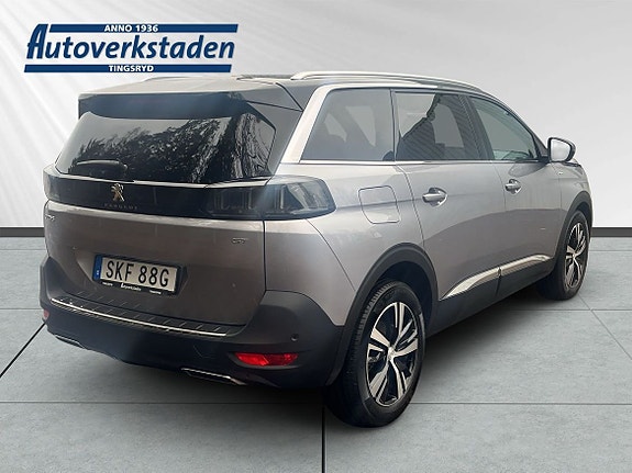 Peugeot 5008 3 of 5