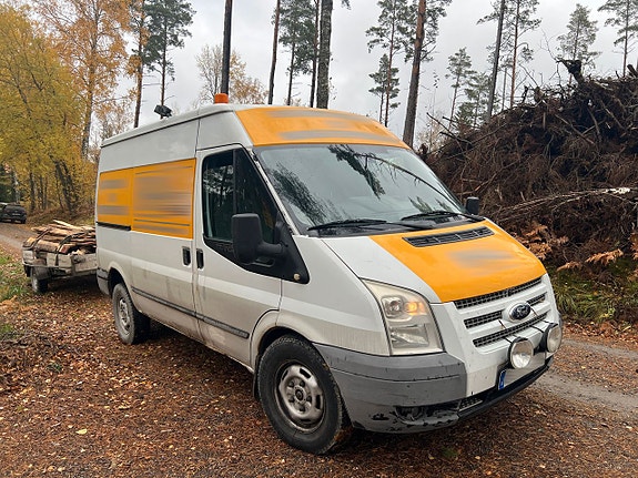 Ford Transit 2 of 5