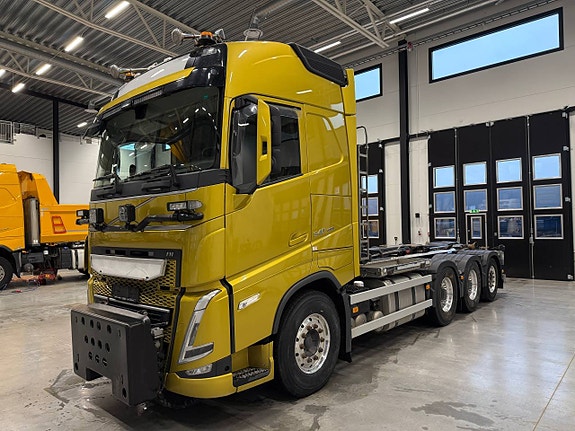 Volvo FH13 540 Tridem LVX fullt plogutrustad 30.000 mil