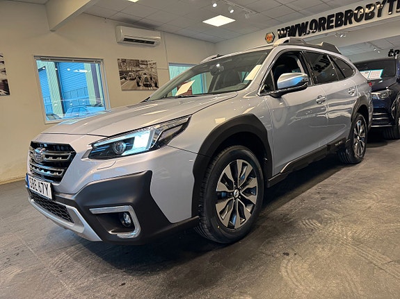 Subaru Outback 2 of 5