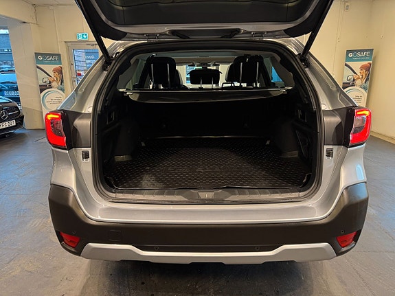 Subaru Outback 25 of 27