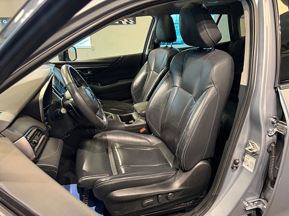 Subaru Outback 10 of 27