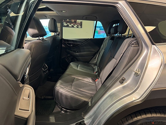 Subaru Outback 22 of 27