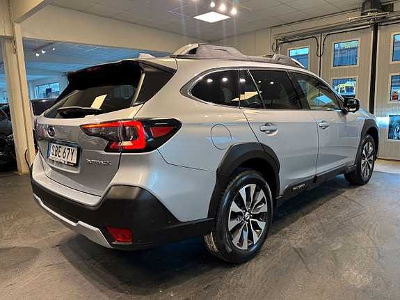 Subaru Outback 4 of 5