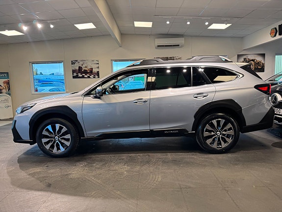 Subaru Outback 23 of 27