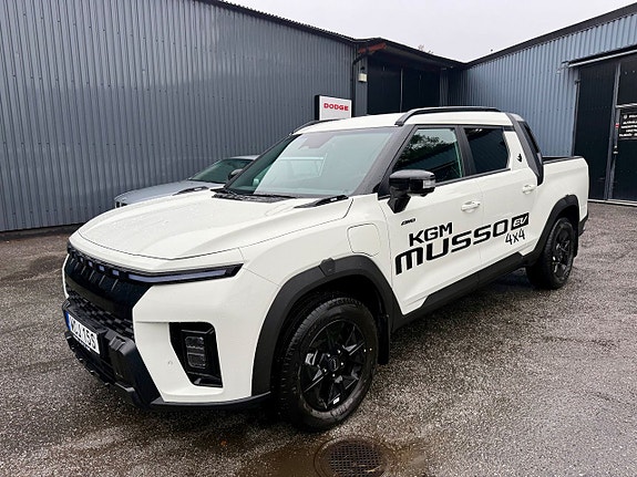 KGM Musso EV 6 of 12