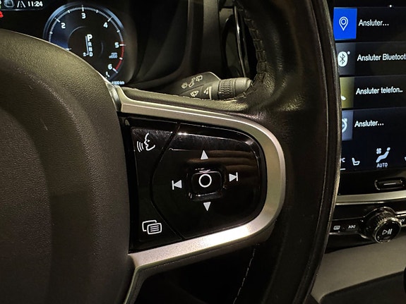 Volvo V60 Cross Country 14 of 22