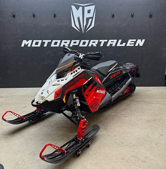 Polaris INDY XCR 650 137" 4 of 5