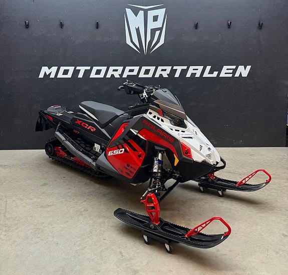 Polaris INDY XCR 650 137" 3 of 5