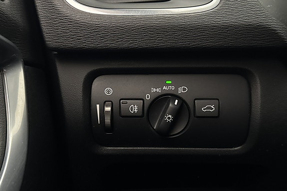 Volvo V40 13 of 26
