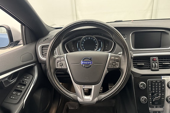 Volvo V40 12 of 26
