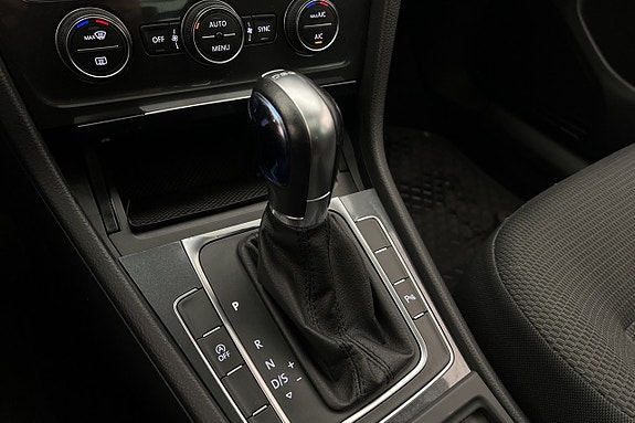 Volkswagen Golf I 19 of 23