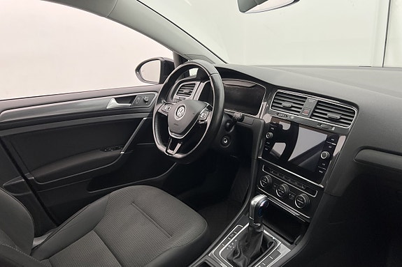 Volkswagen Golf I 21 of 23