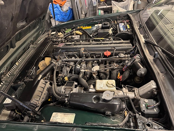 Jaguar XJ 25 of 30