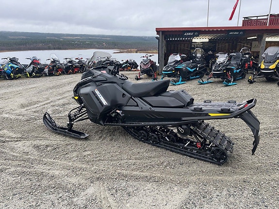 Ski-Doo Renegade Adrenaline 900 ACE -26 4 of 5