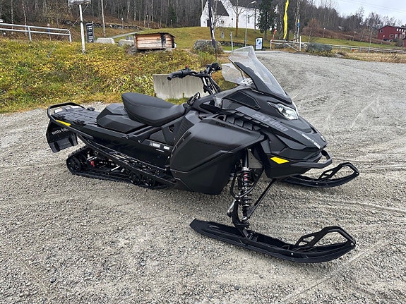 Ski-Doo Renegade Adrenaline 900 ACE -26 2 of 5