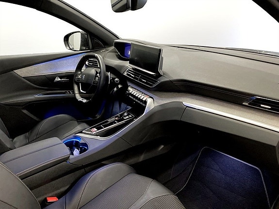 Peugeot 5008 13 of 17