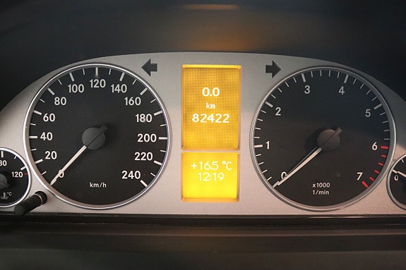 Mercedes-Benz B200 10 of 10