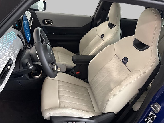 MINI Cooper S 6 of 16