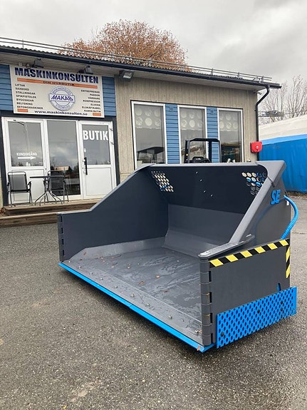 Multiskopa / klaffskopa stora BM 3,7m3 omg lev