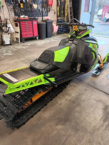 Arctic Cat Hardcore 8000 146" 2023 3 of 5