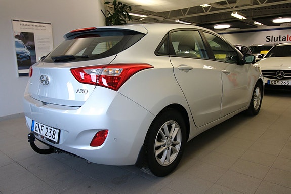 Hyundai i30 7 of 25