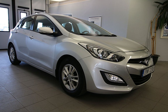 Hyundai i30 3 of 25