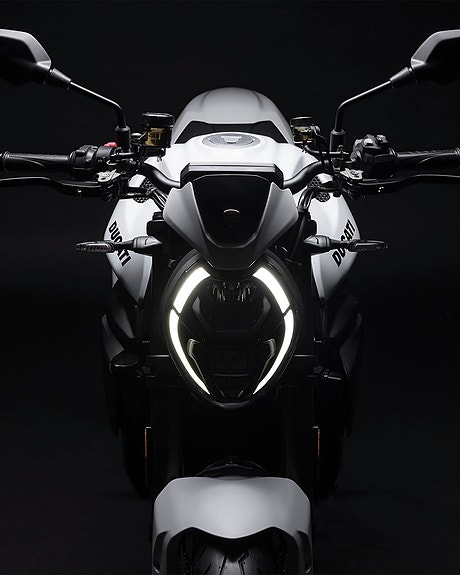 Ducati Monster *Nyhet 2026!* *Kampanj!* 3 of 10