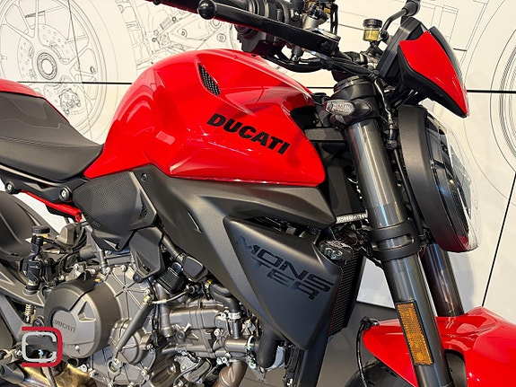 Ducati Monster Plus *Nyhet 2026!* 4 of 10