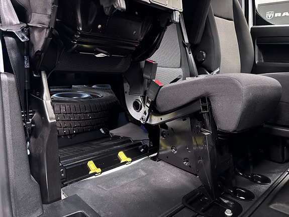 Opel Vivaro 21 of 23