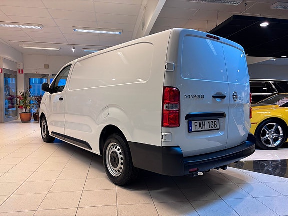 Opel Vivaro 4 of 5