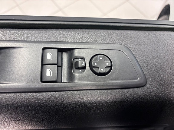 Opel Vivaro 12 of 23